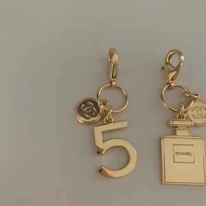 Chanel NO 5 holiday 2023 charm 


Sold individually or as a trio